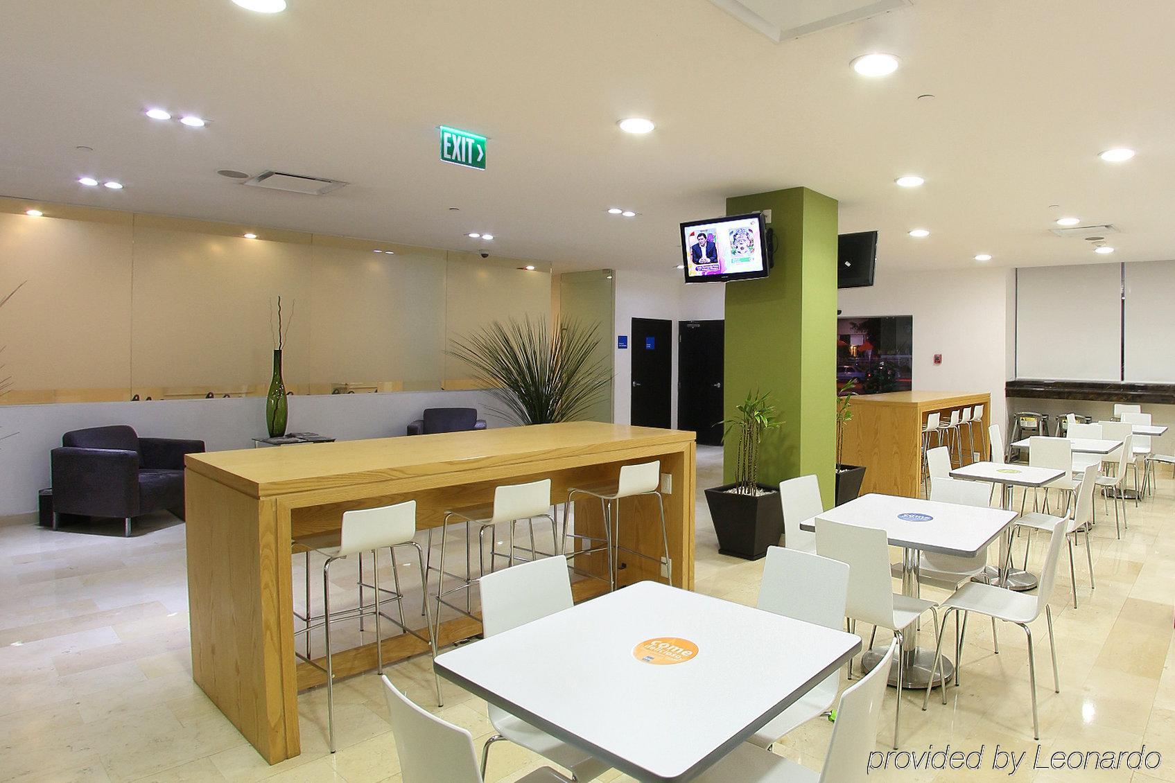 One Culiacan Forum Restaurante foto